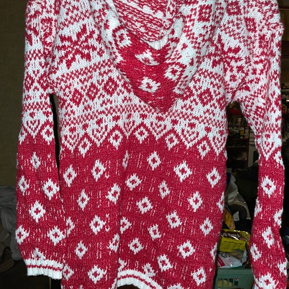 Brand new alpine sweater - Picture 2 of 2